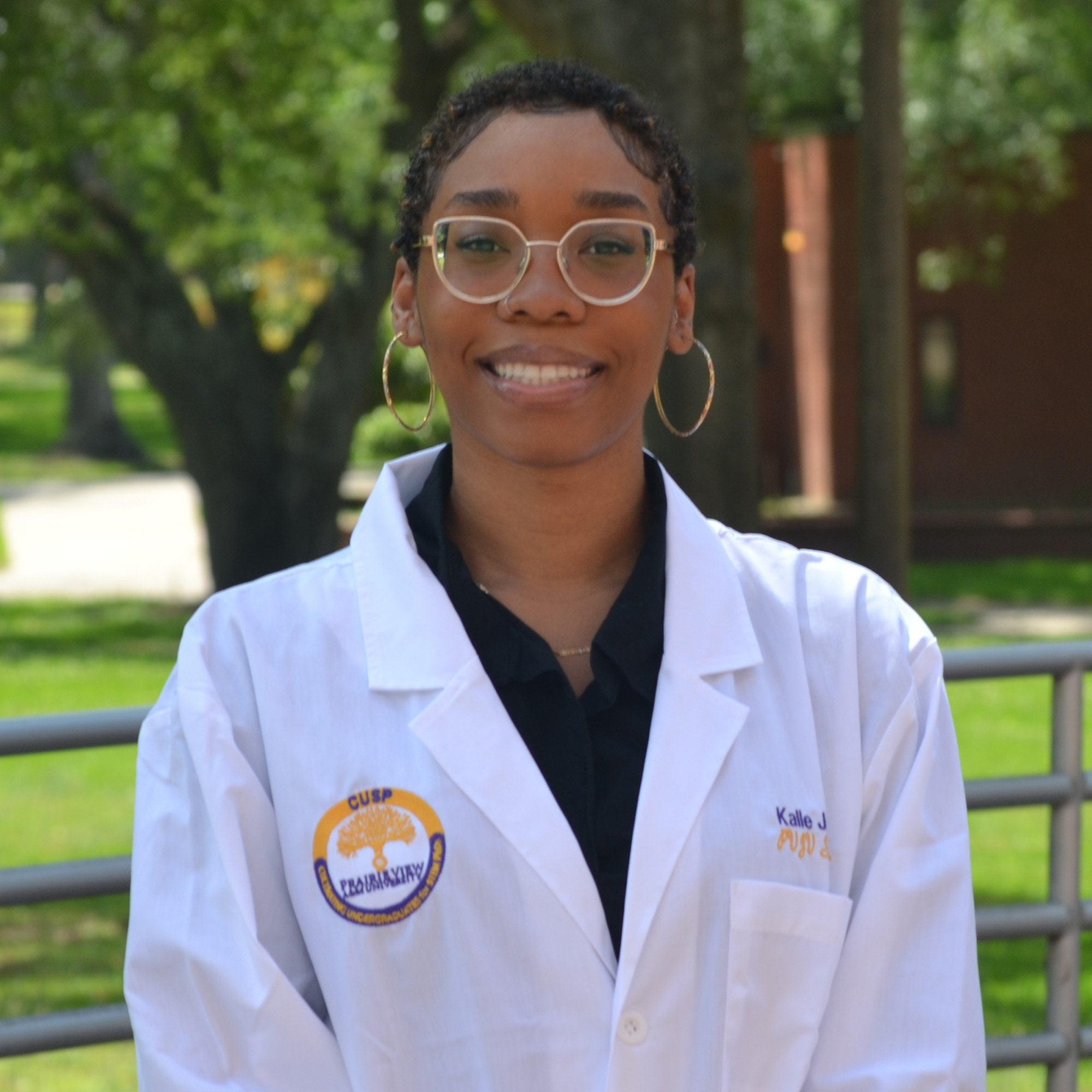 Deja Holmes