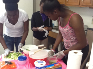 EFNEP Participants In Meal Prep Class