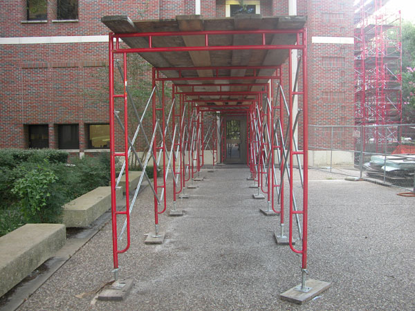 The entrance to the Library temporary changed locations depending where the active areas were. Special entrance scaffoldings were constructed to protect those using the Library. The entrance to the Library temporary changed locations depending where the active areas were. Special entrance scaffoldings were constructed to protect those using the Library.
