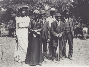 Celebrants at a Juneteenth Emancipation Day observation June 19, 1900, in Texas (Wikimedia Commons)