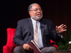 Lonnie Bunch