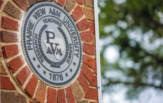 PVAMU seal front entrance (1)